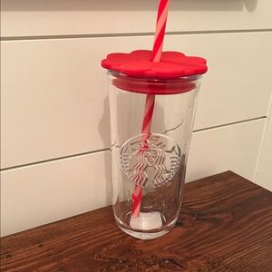 Viral Starbucks Cold Brew Glass Tumbler w/Heart Lid
